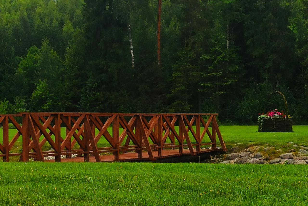 Hotel Orupohja Kaempingud Ja Telkimisala Põlva Exterior foto